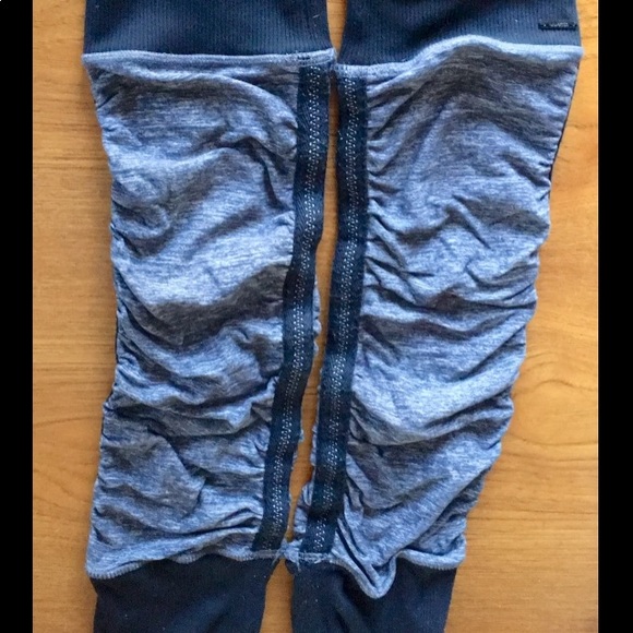 lululemon athletica Accessories - Lululemon Ruched Leg Calve Warmers